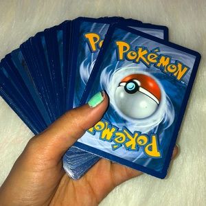 47 Energy Pokémon trading cards